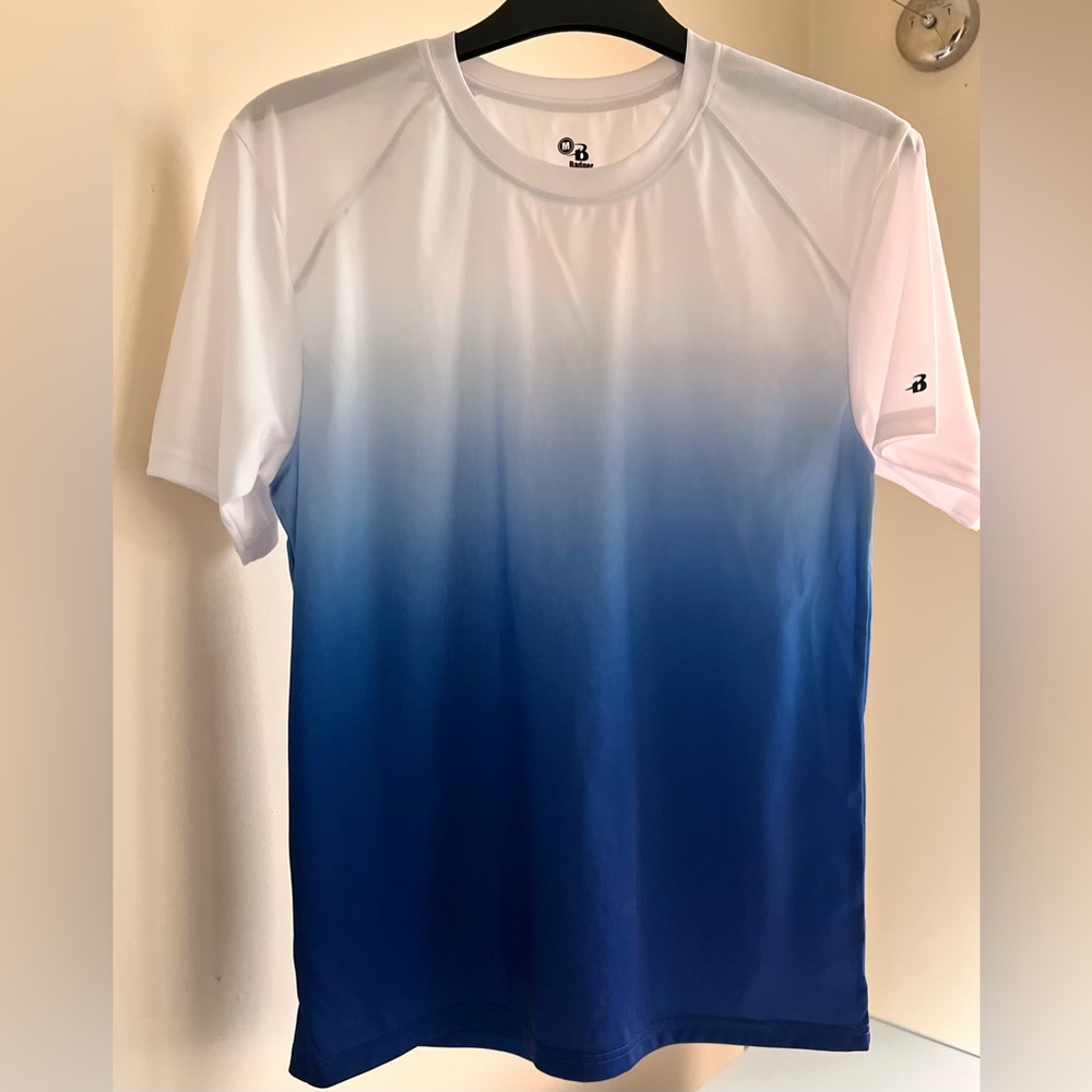 Men’s Medium Blue Ombré Badger Sports Shirts - NWOT